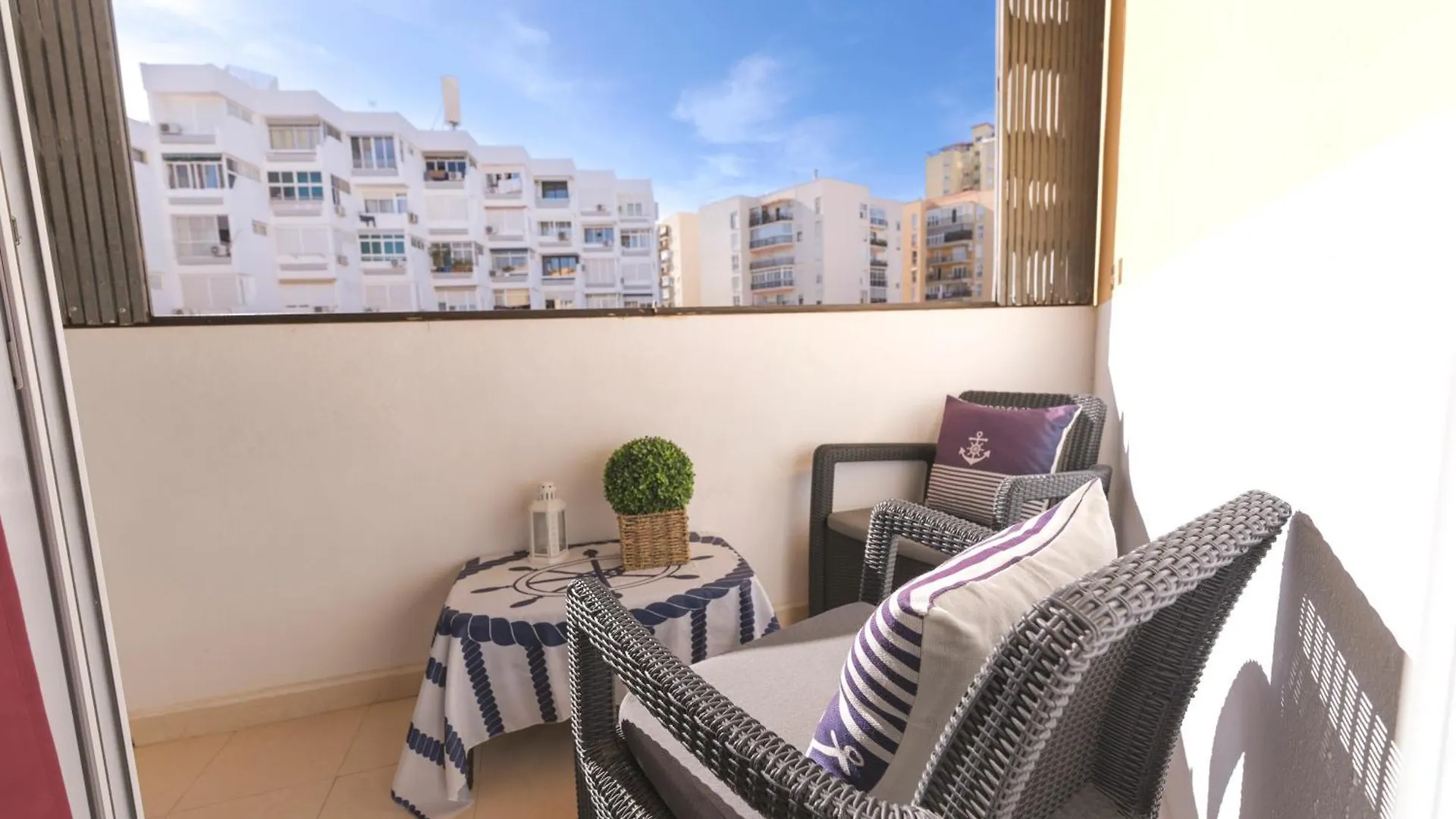 Apartamento Centro Torremolinos Con Parking Apartman